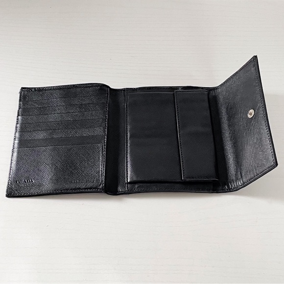 Prada black Tessuto nylon triangle logo medium trifold snap wallet vintage - Picture 5 of 12